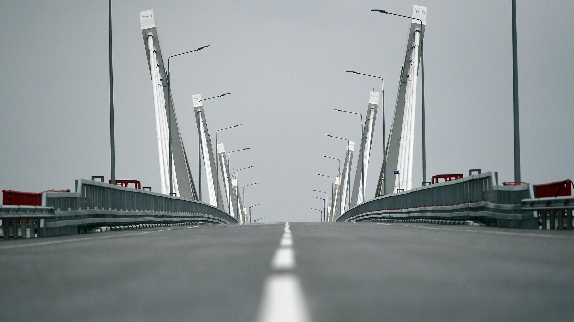 Автомобильный мост через Амур между Благовещенском и китайским Хэйхе - РИА Новости, 1920, 01.02.2021