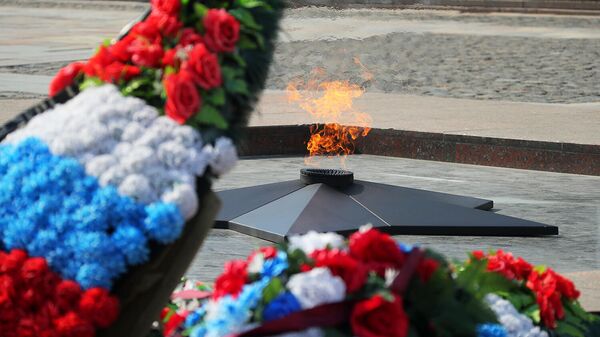 Вечный огонь на Поклонной горе в Москве