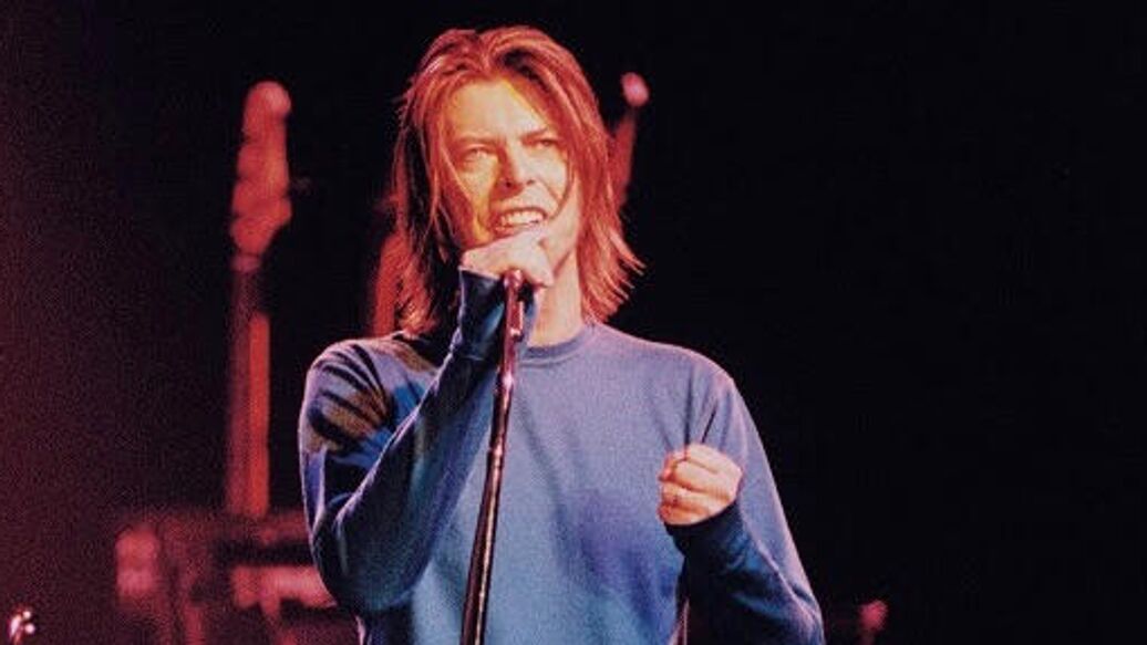 СМИ: Дэвид Боуи может вернуться на сцену в виде голограммы