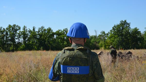Работы по оборудованию КПВВ Луганск - Счастье у линии соприкосновения в Донбассе