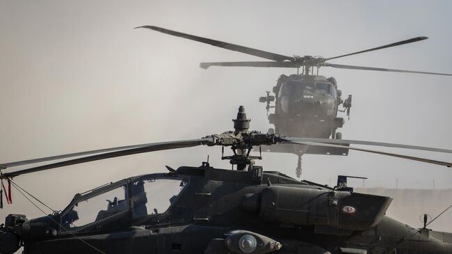 Вертолеты на военной базе США. Архивное фото