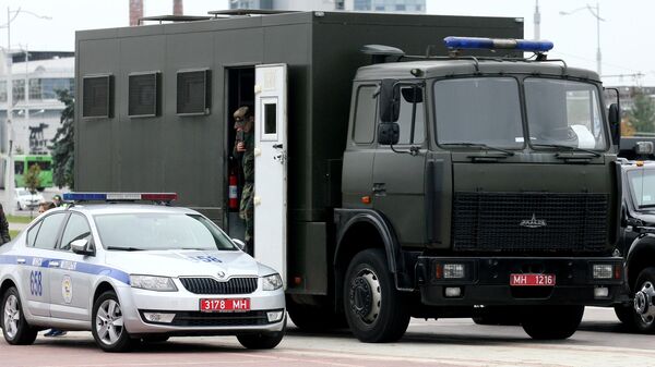 Автомобиль милиции Республики Беларусь на одной из улиц Минска