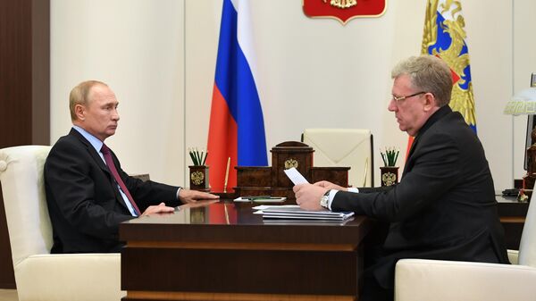 Президент РФ Владимир Путин и председатель Счетной палаты РФ Алексей Кудрин во время встречи