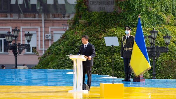 Президент Украины Владимир Зеленский на торжественном мероприятии на Софийской площади в Киеве в честь Дня независимости Украины