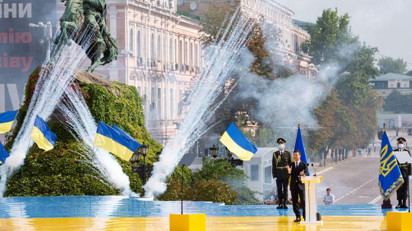 Президент Украины Владимир Зеленский на торжественном мероприятии на Софийской площади в Киеве в честь Дня независимости Украины