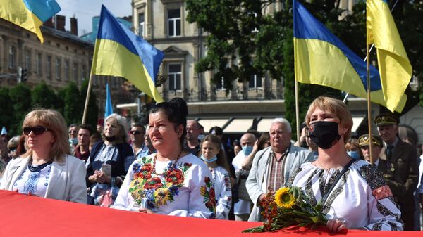 Участники Марша непокоренных во Львове в честь Дня независимости Украины. 24 августа 2020