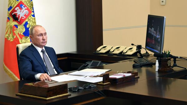 Президент РФ Владимир Путин в	Ново-Огарево