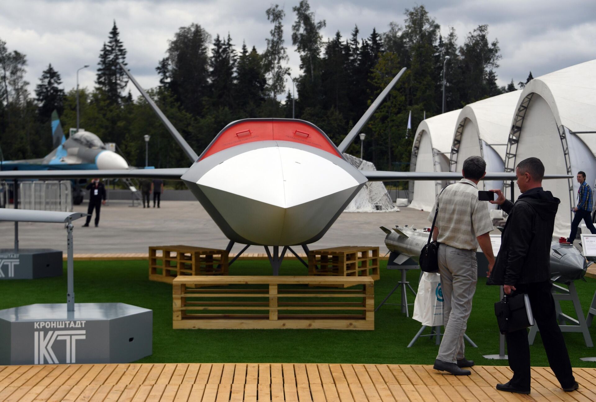 Беспилотный летательный аппарат Гром на выставке вооружений Международного военно-технического форума Армия-2020 - РИА Новости, 1920, 14.04.2021