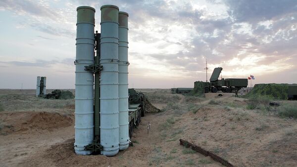 Подготовка к стрельбам зенитных ракетных систем С-400 Триумф на полигоне Ашулук 