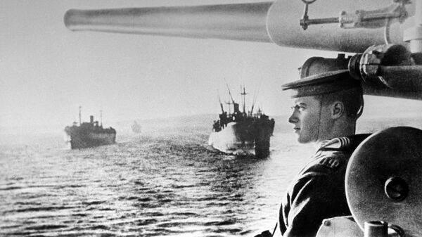 Советские транспортные суда на пути к Южному Сахалину. Август 1945 года