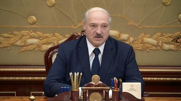 Лукашенко: У нас государственная школа, государственная идеология: кто не хочет, их в школе быть не должны