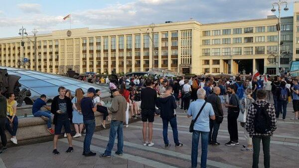 На площади Независимости в Минске собирается оппозиция