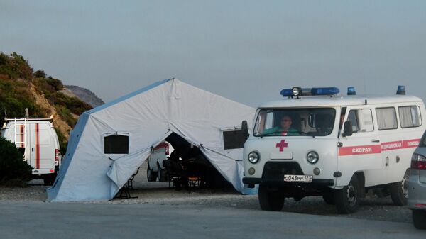 Автомобили скорой медицинской помощи в заповеднике Утриш недалеко от Анапы