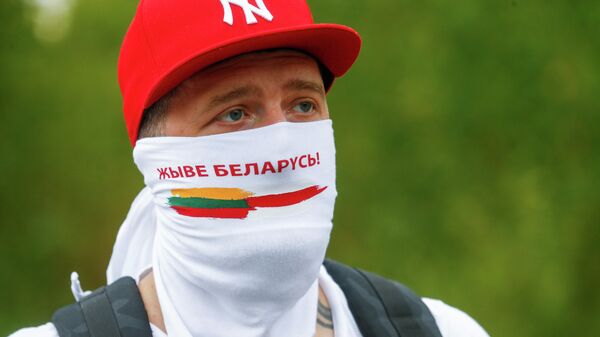 Акция в Литве в знак солидарности с протестующими в Белоруссии