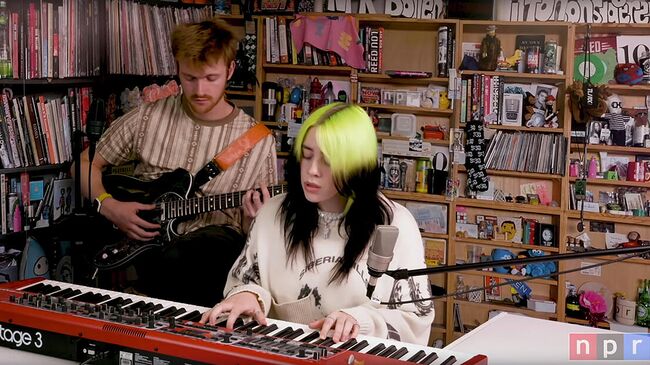 Выступление Билли Айлиш в проекте Tiny Desk NPR