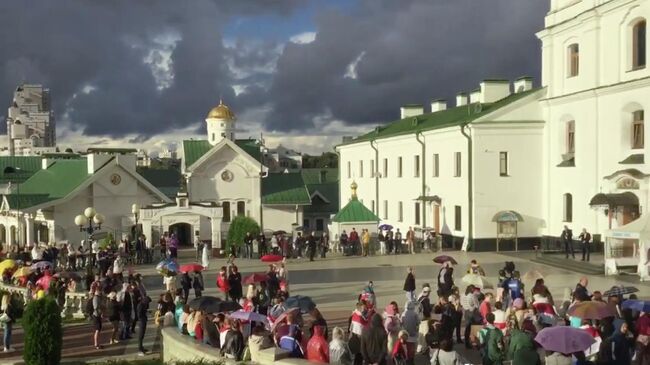 Акция протеста оппозиции на площади Свободы в Минске