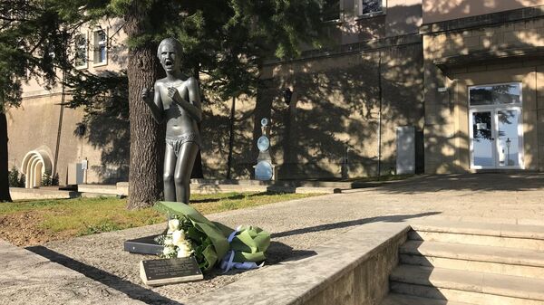 Крик Беслана -  скульптура в итальянском городе Сан-Марино, посвященная детям-жертвам теракта в Северной Осетии