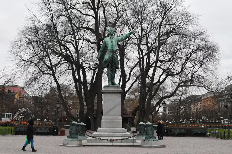 Памятник Карлу XII в Стокгольме. Памятник Карлу XII в Стокгольме.
