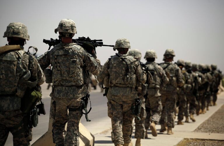 Американские военные на воздушной базе в Багдаде, во время вывода войск США из Ирака Американские военные на воздушной базе в Багдаде, во время вывода войск США из Ирака