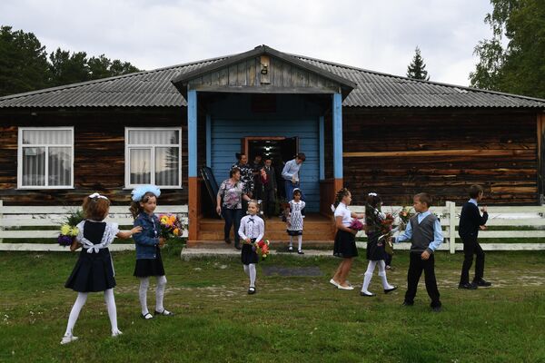 1 сентября в школе села Юрт-Акбалык в Новосибирской области