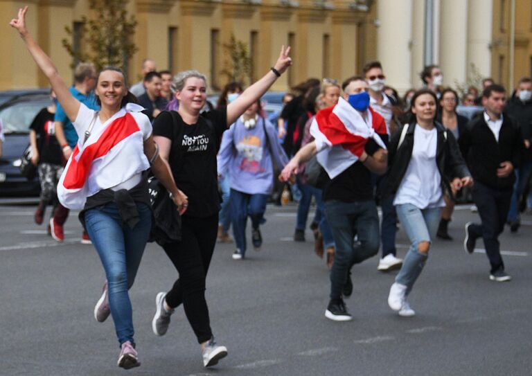 Участники студенческой акции протеста в Минске