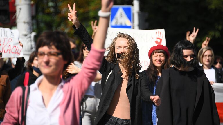 Участники студенческой акции протеста в Минске. Студенты Белорусского государственного университета и Лингвистического университета вышли на акции протеста в Минске