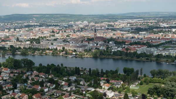 Вид на Вену с Дунайской телебашни