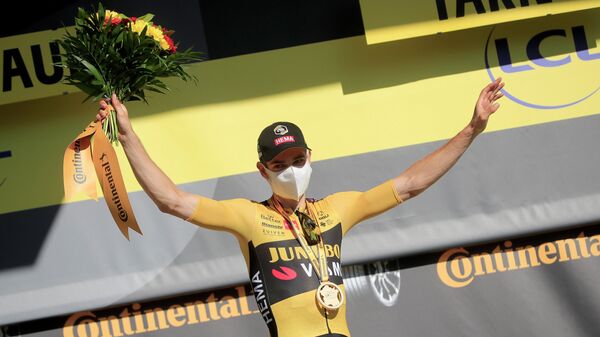 Бельгийский велогонщик команды Jumbo-Visma Вут ван Арт