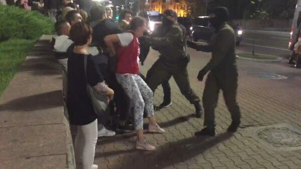 Силовики задержали активистов в Минске