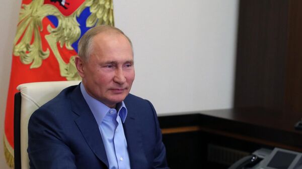 Президент РФ Владимир Путин проводит встречу с победителями конкурса Лидеры России