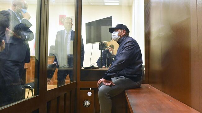 Избрание меры пресечения фигурантам дела замминистра энергетики А. Тихонова в Москве