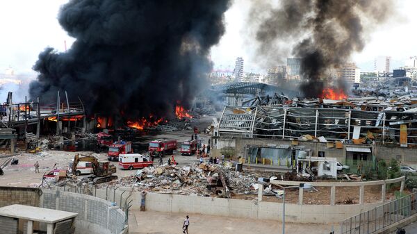 Пожар на складе в порту Бейрута