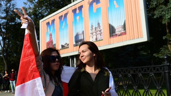 Участницы женского марша Подруга за подругу в Минске