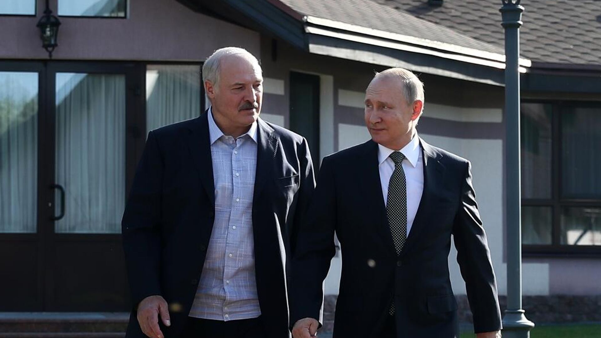Президент РФ Владимир Путин и президент Белоруссии Александр Лукашенко - РИА Новости, 1920, 02.04.2022