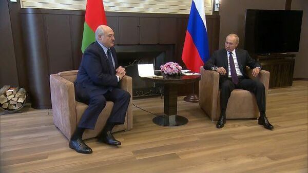 Лукашенко поблагодарил россиян и Владимира Путина за поддержку в поствыборное время