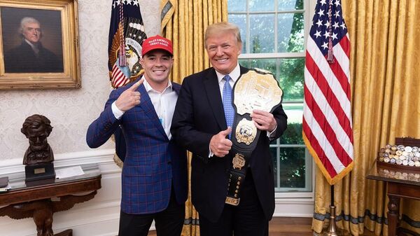 Боец MMA Колби Ковингтон (слева) и президент США Дональд Трамп