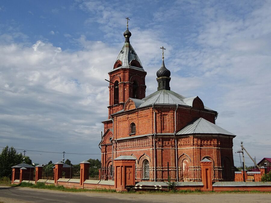 Крестовоздвиженская церковь (1820-е)