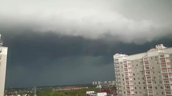 На Москву обрушился ливень: кадры очевидцев