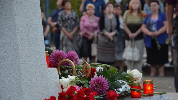 Акция памяти о погибших детях Донбасса в Луганске