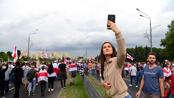 Участники несанкционированной акции оппозиции Марш единства в Минске