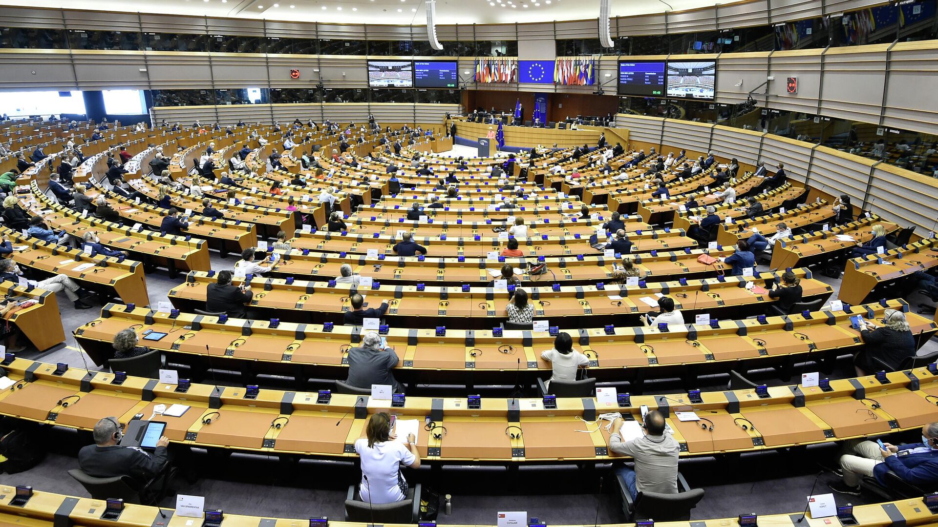 Пленарное заседание в Европейском парламенте в Брюсселе - РИА Новости, 1920, 19.09.2020