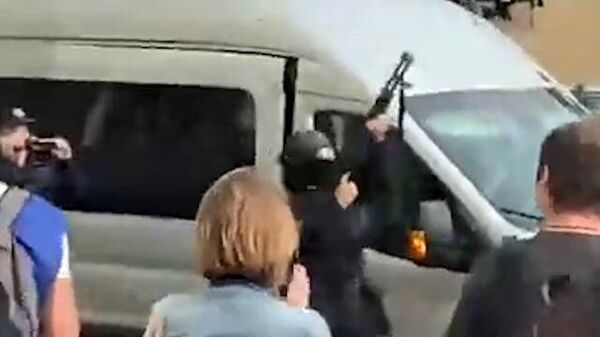 Предупредительный выстрел в воздух во время акции оппозиции в Бресте