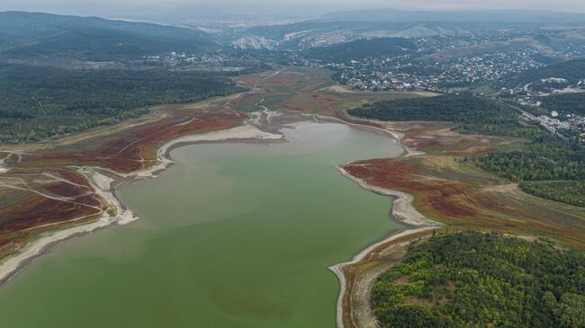 Вид на Симферопольское водохранилище