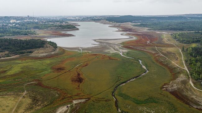 Вид на Симферопольское водохранилище