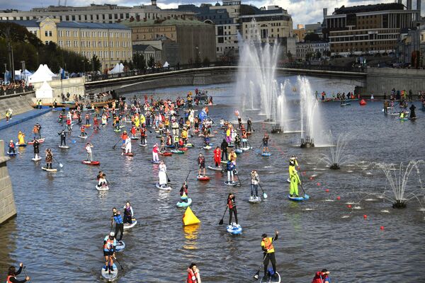 Московская акватория. Водный ярко парк.