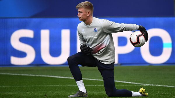 Iceland's goalkeeper Runar Alex Runarsson plays the ball during a training seesion at the Stade de France in Saint-Denis, north of Paris, on March 24, 2019 on the eve of their Euro 2020 qualifying football match between France and Iceland. (Photo by FRANCK FIFE / AFP)