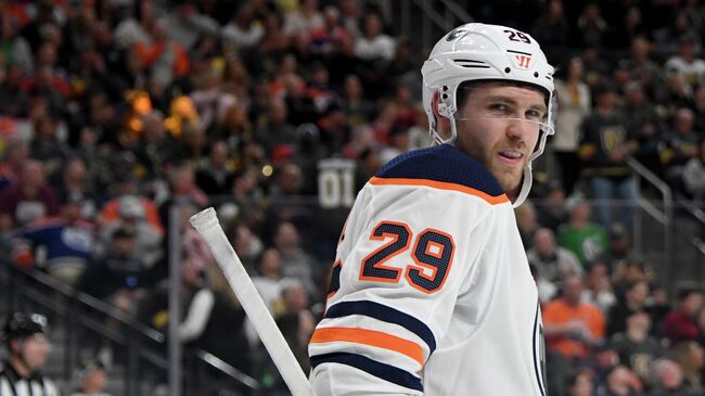 LAS VEGAS, NEVADA - FEBRUARY 26: Leon Draisaitl #29 of the Edmonton Oilers takes a break during a stop in play in the second period of a game against the Vegas Golden Knights at T-Mobile Arena on February 26, 2020 in Las Vegas, Nevada. The Golden Knights defeated the Oilers 3-0.   Ethan Miller/Getty Images/AFP