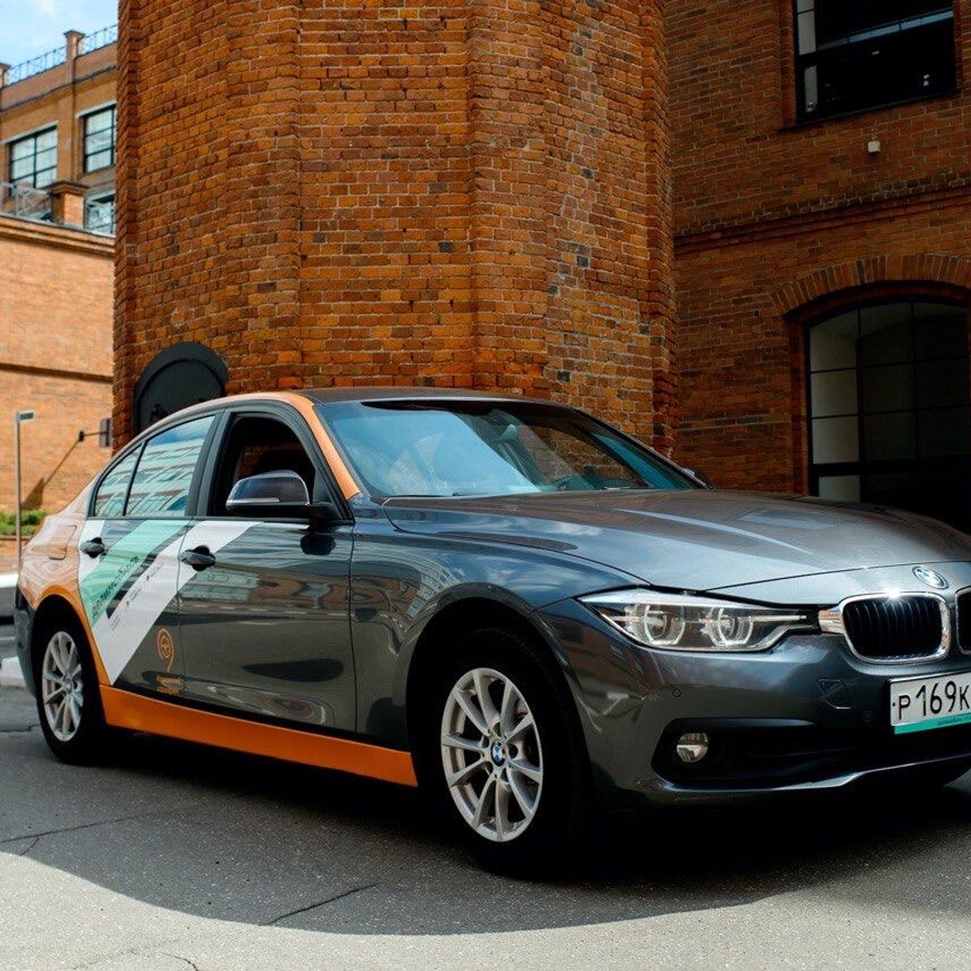 bmw 320i делимобиль характеристики