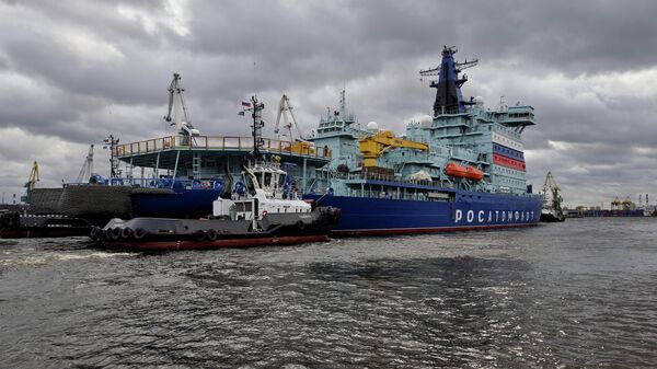 Ледокол Арктика отправляется на ледовые испытания из порта Санкт-Петербурга