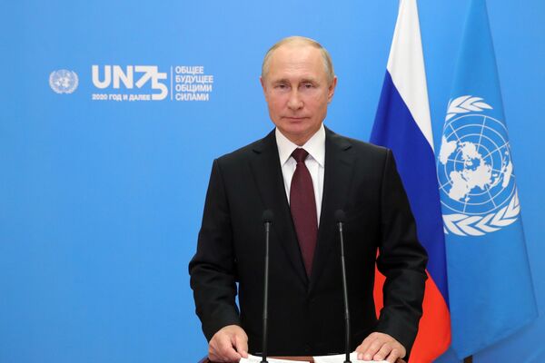 Президент РФ Владимир Путин во время выступления с видеообращением на 75-й сессии Генеральной ассамблеи Организации Объединенных Наций